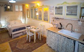 Studio Apartment ORATORIO